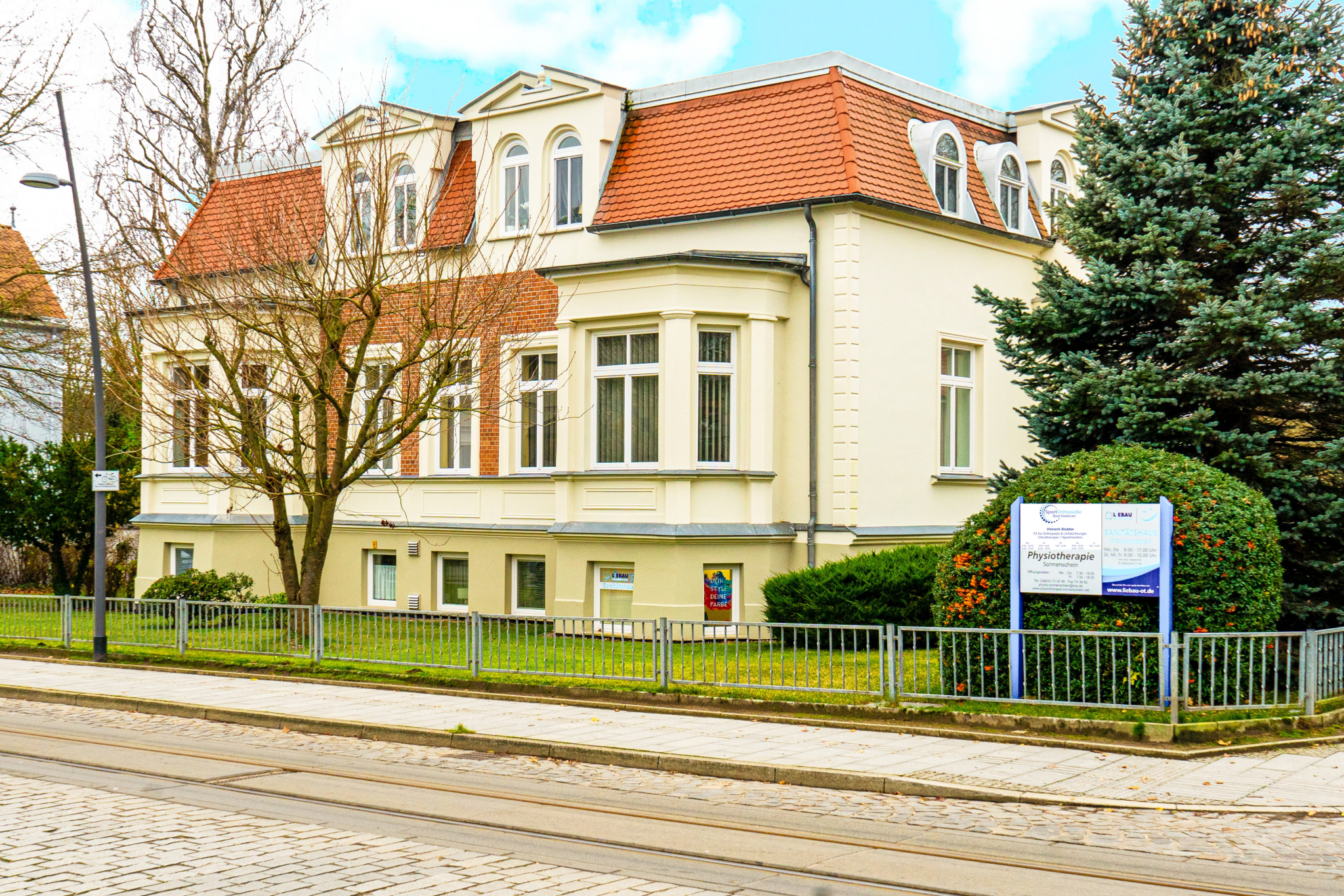 Foto 4-außen-Kontakt